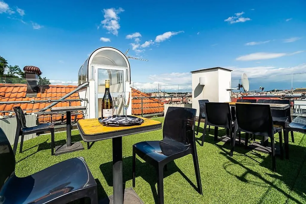 Magic Apartment With Terrace Prague