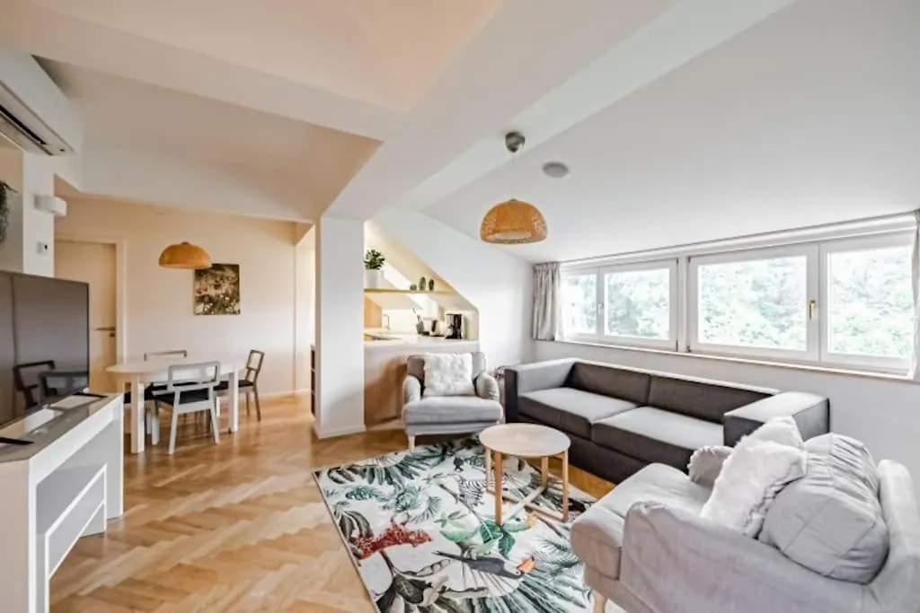 Magic Apartment With Terrace Prague