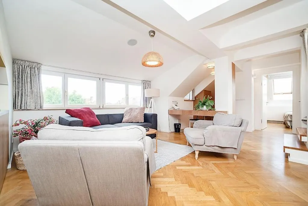 Magic Apartment With Terrace Prague