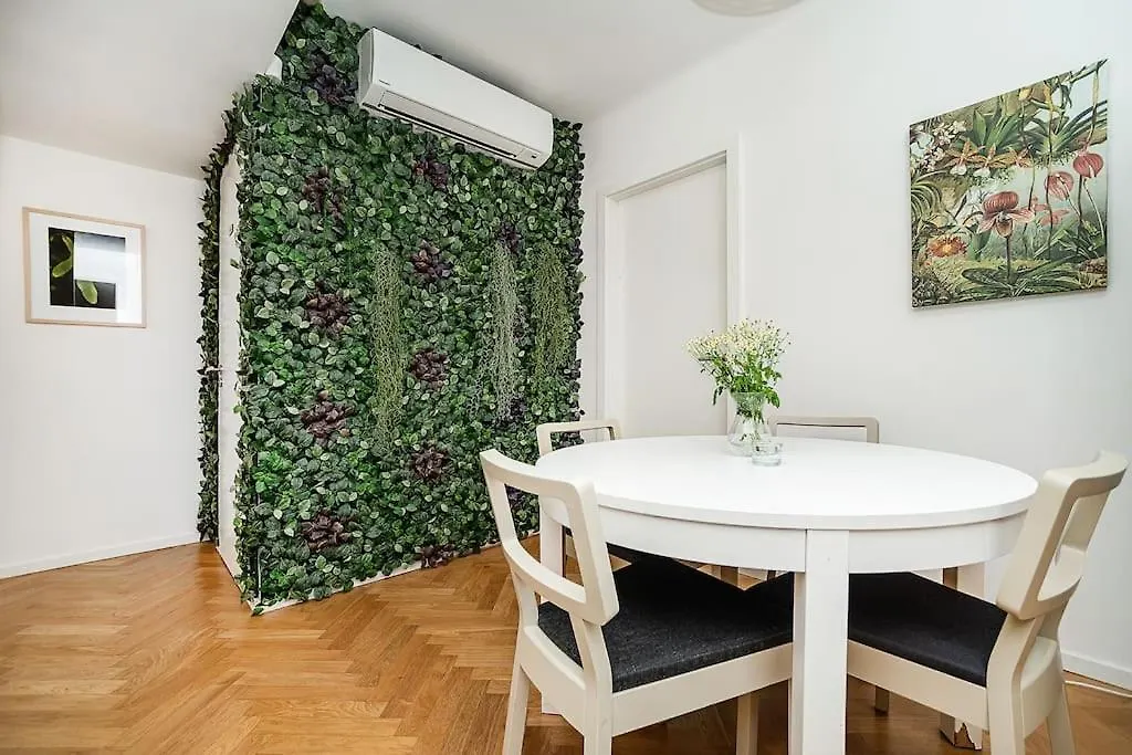 Magic Apartment With Terrace Prague