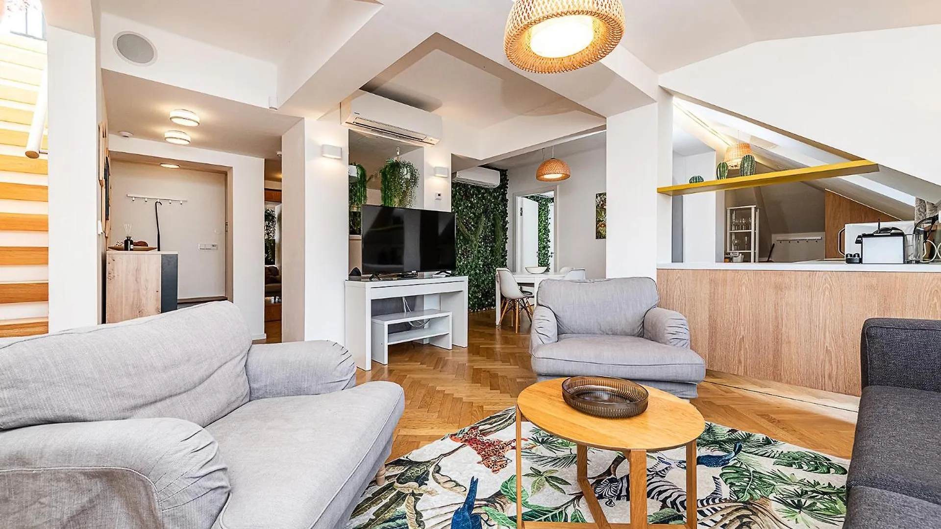 Magic Apartment With Terrace Prague