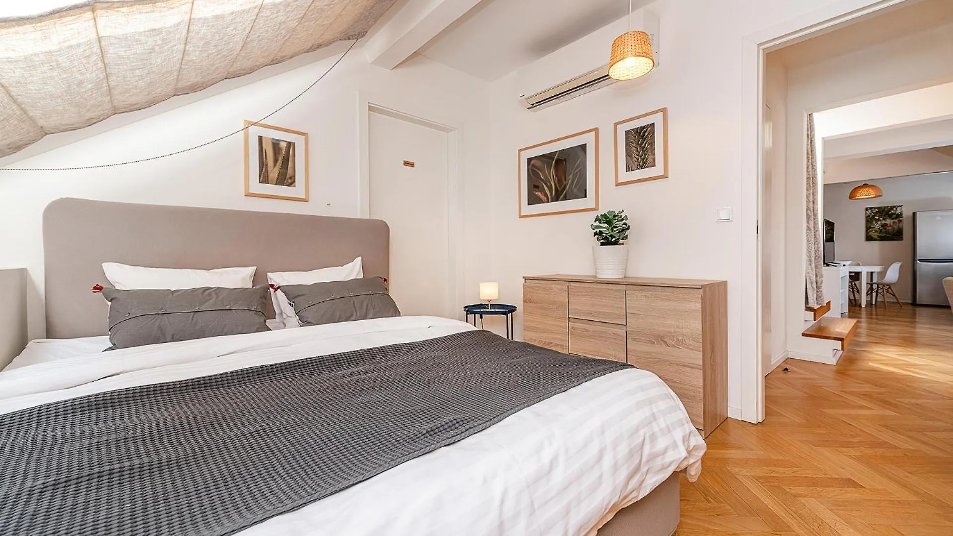 Magic Apartment With Terrace Prague