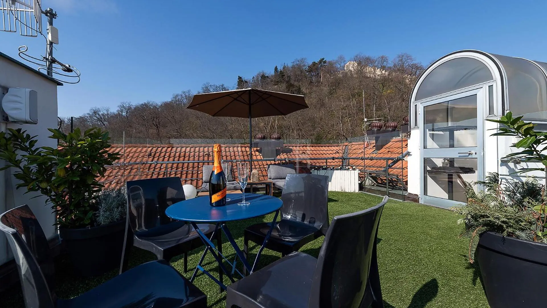 Magic Apartment With Terrace Praga